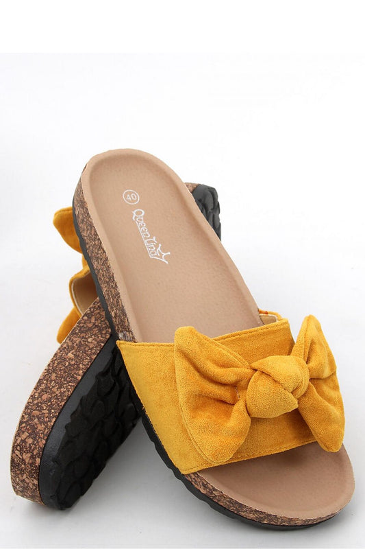 Clacquettes model 166518 Inello