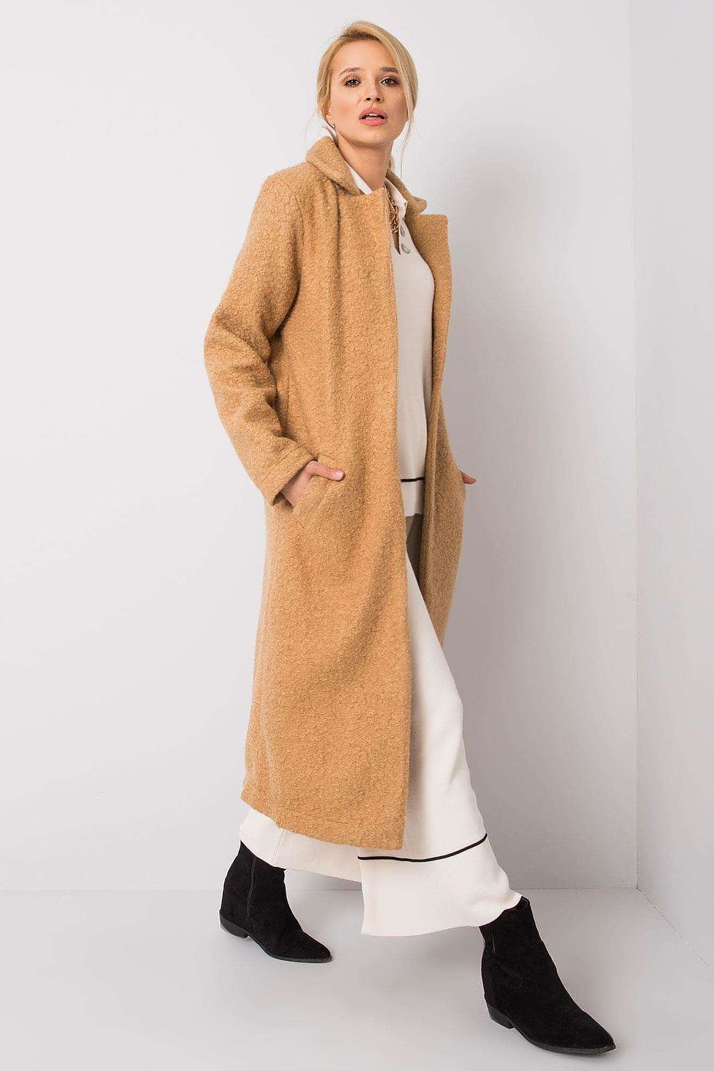 Manteau model 172480 Rue Paris