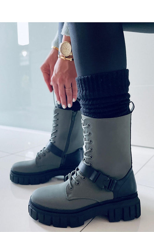 Bottes model 172867 Inello