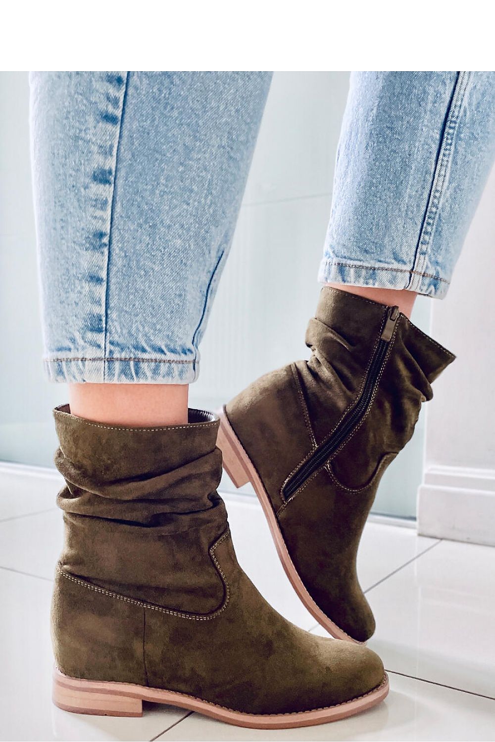 Bottes cothurnes model 174064 Inello