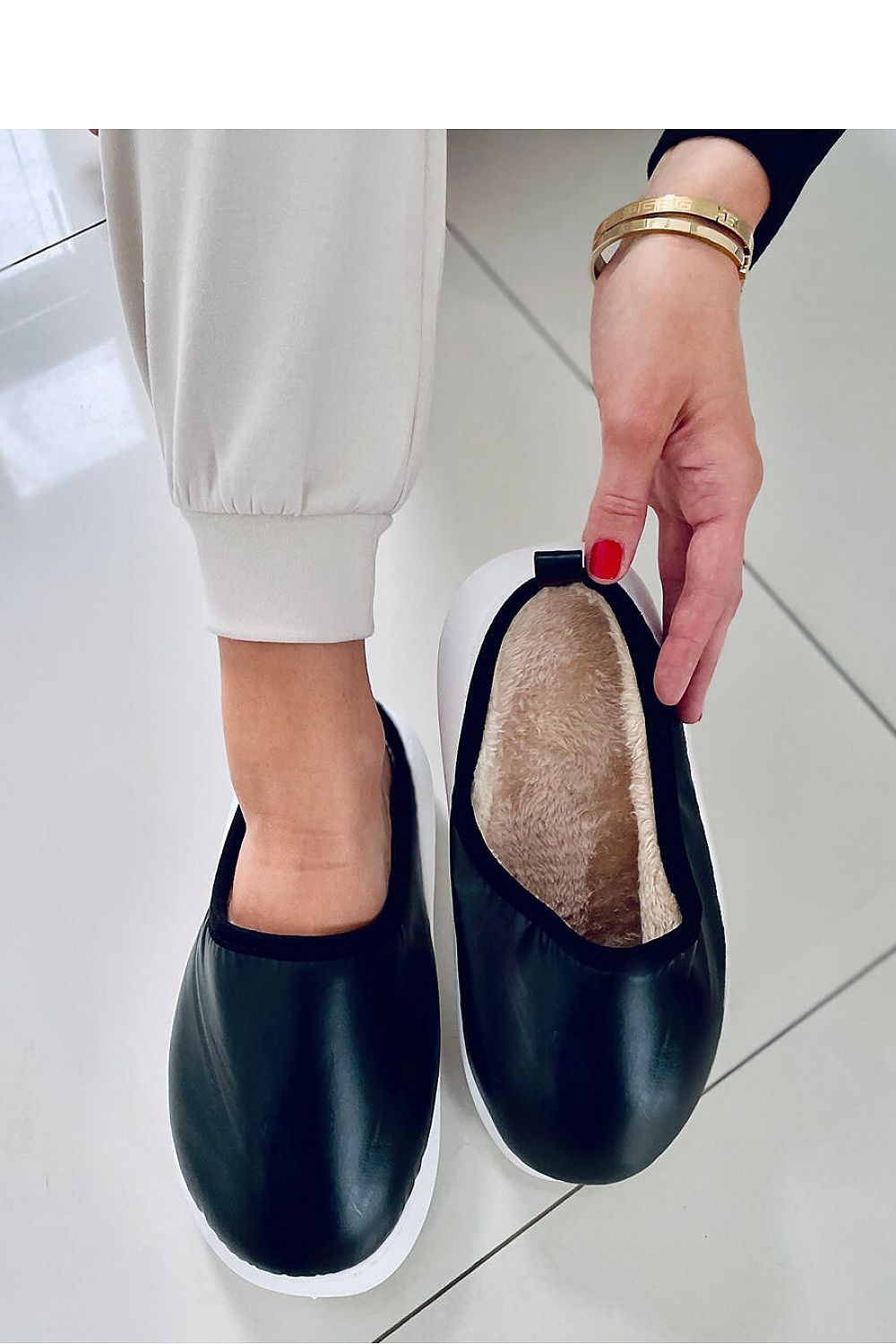 Pantoufles model 174501 Inello