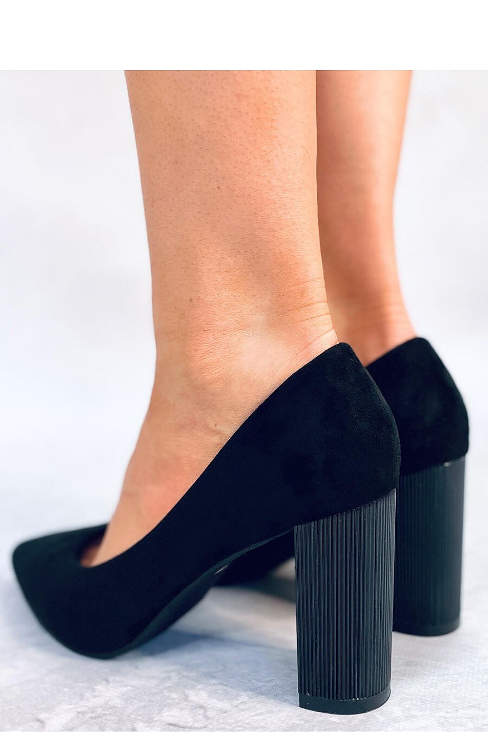 Escarpins talon large model 176094 Inello