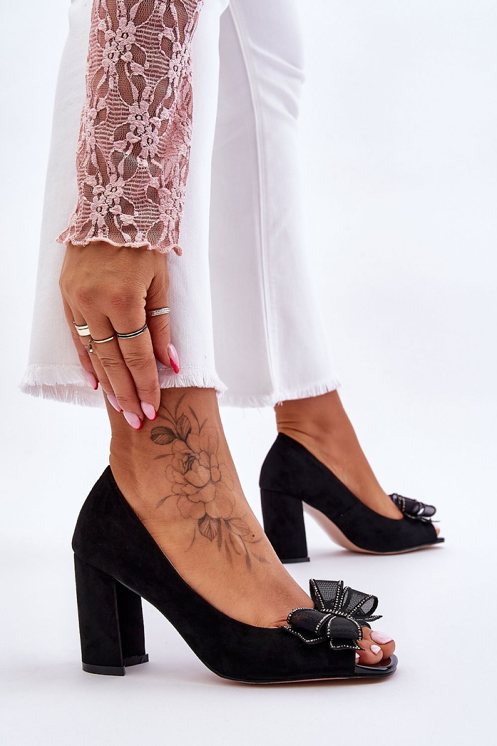 Step in style model 177462 heeled pumps