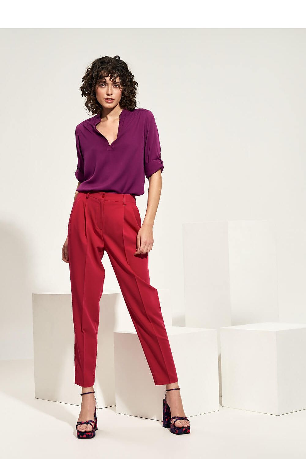  Pantalon femme model 178003 Nife 