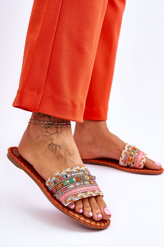 Clacquettes model 178447 Step in style