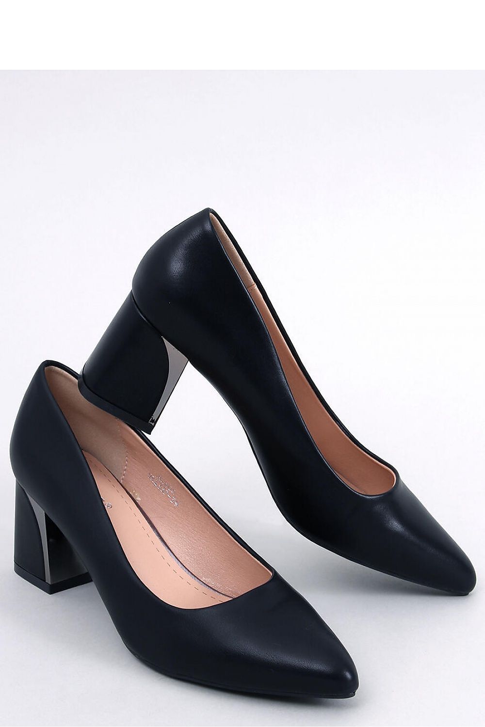 Wide heel pumps model 178775 Inello