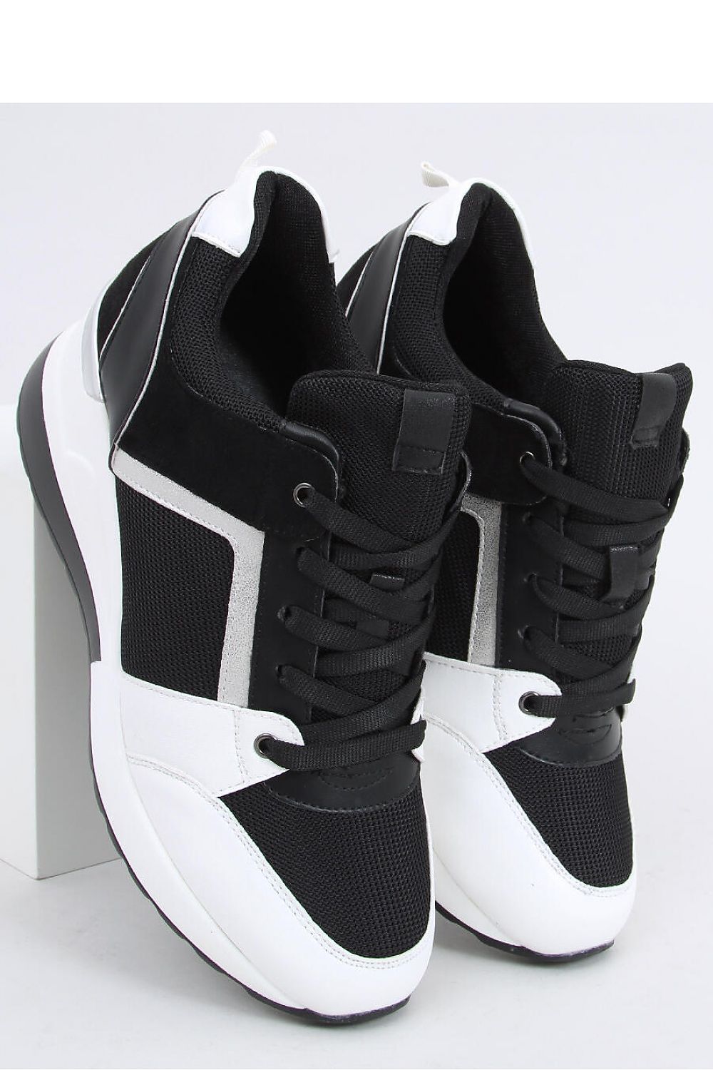 Sneakers with buskins model 178791 Inello