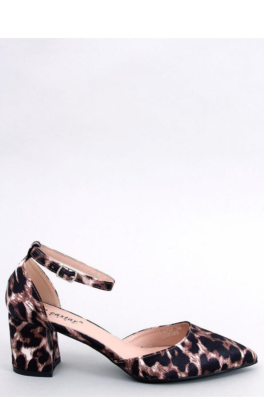 Escarpins talon large model 179405 Inello