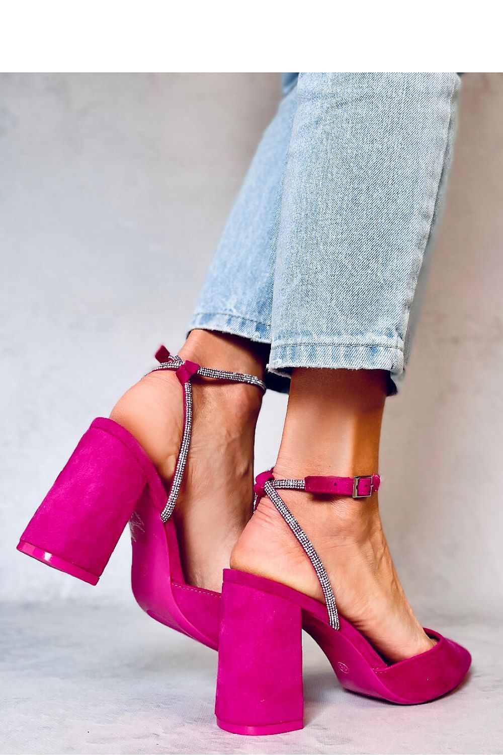 Wide heel pumps model 179894 Inello