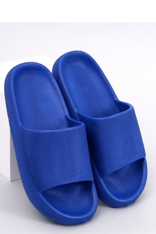 Clacquettes model 180432 Inello