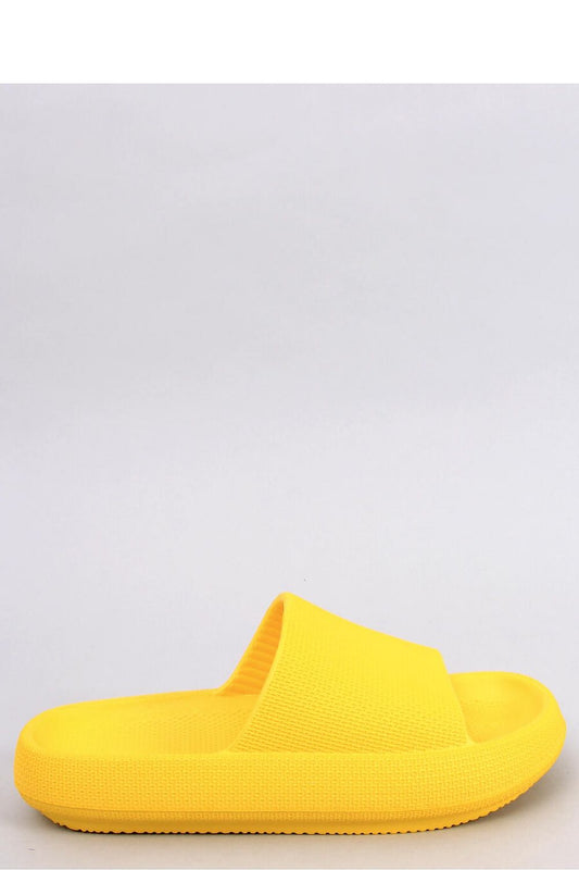 Clacquettes model 180436 Inello
