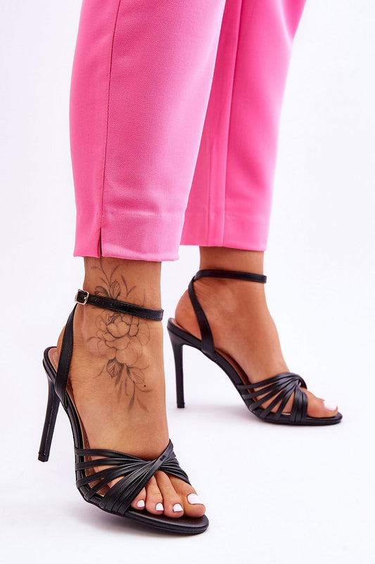 Heeled sandals model 181075 Step in style