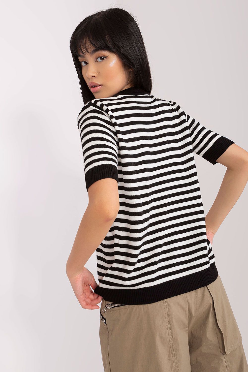 Blouse model 182254 Badu