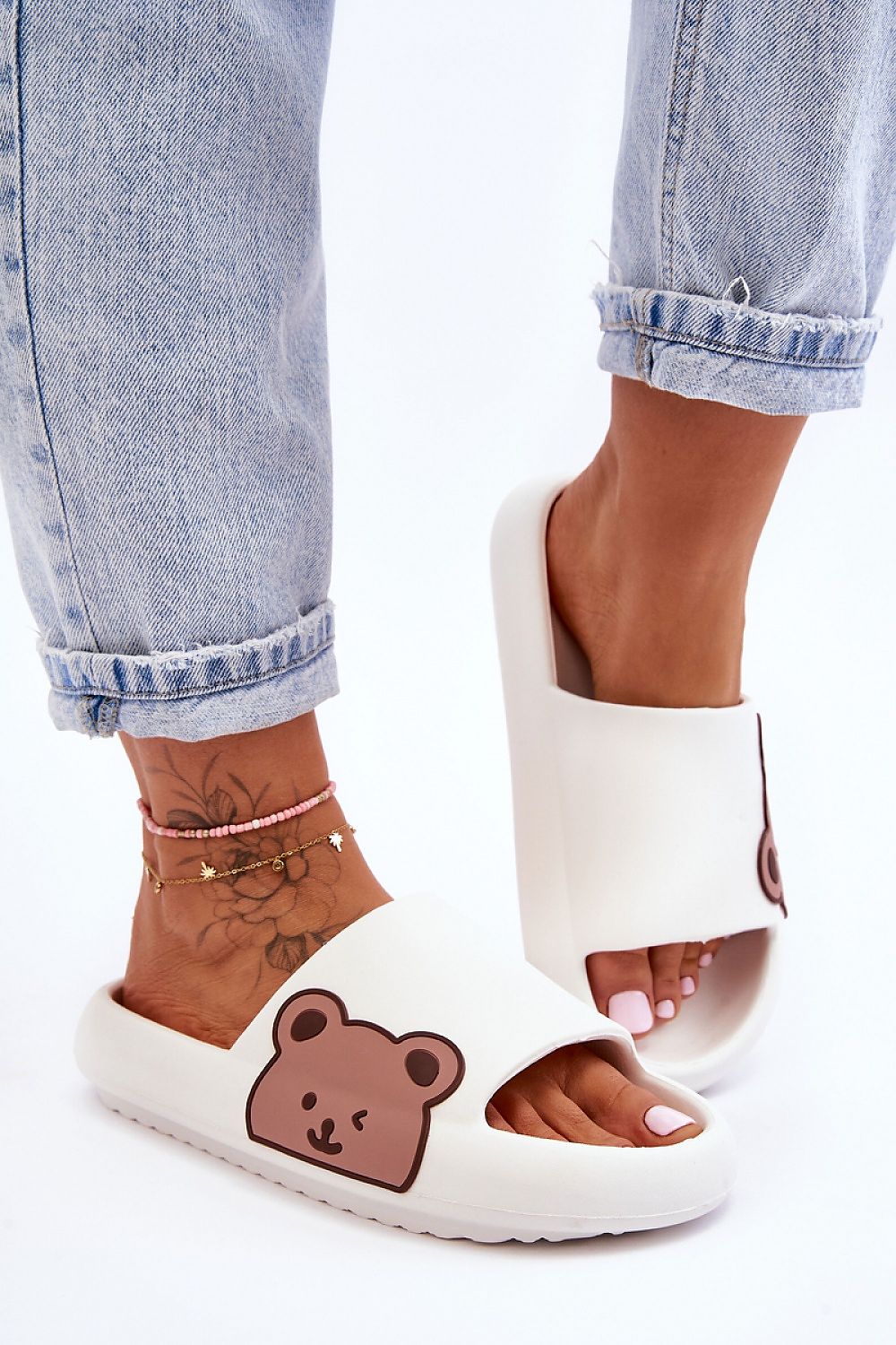 Clacquettes model 182405 Step in style