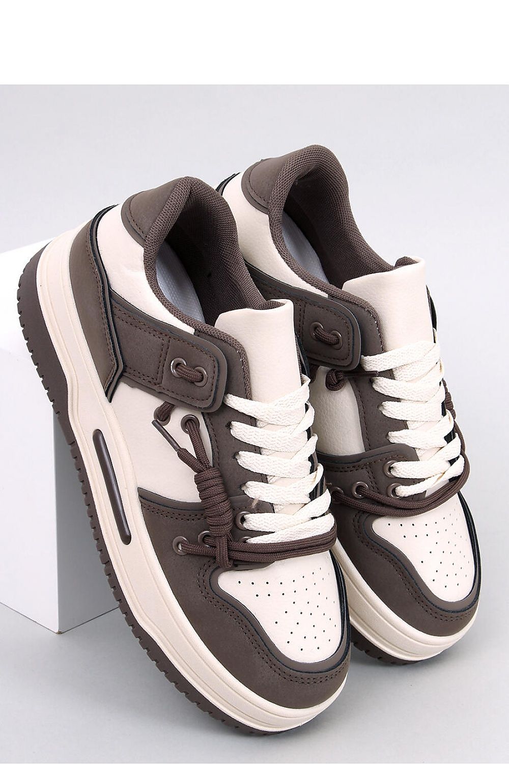 Chaussures de sport model 184357 Inello