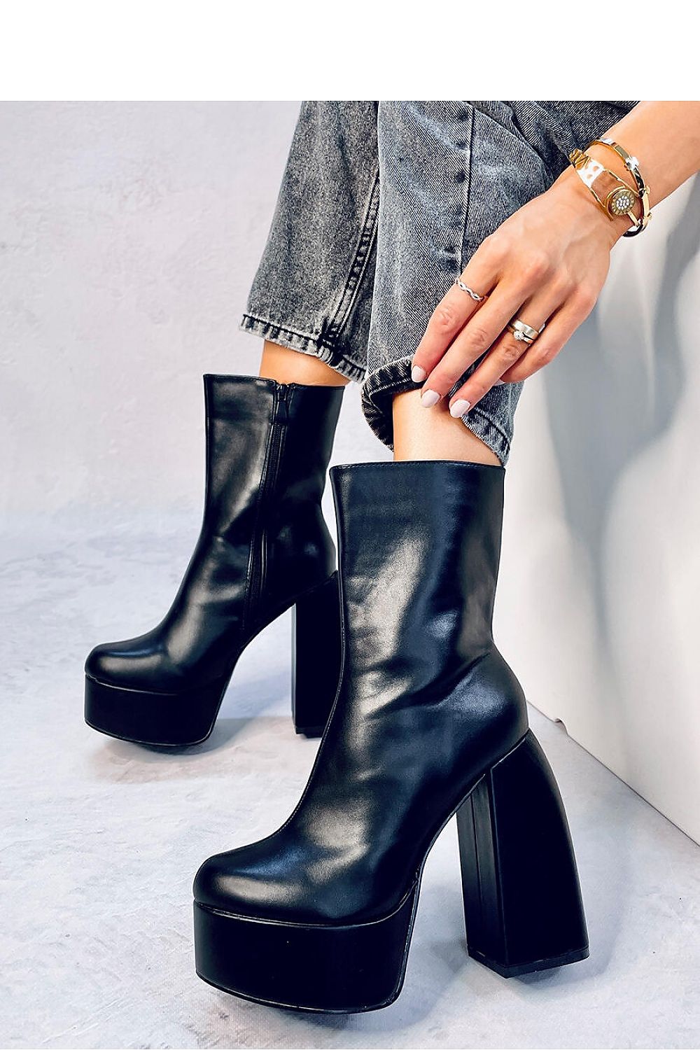 Bottes à talons model 184465 Inello