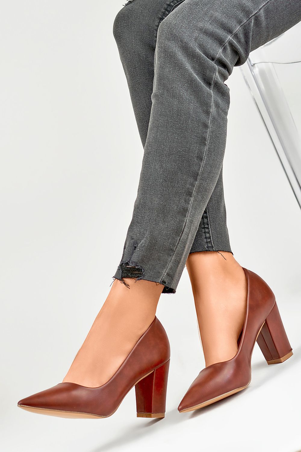 Escarpins talon large model 184637 PRIMO