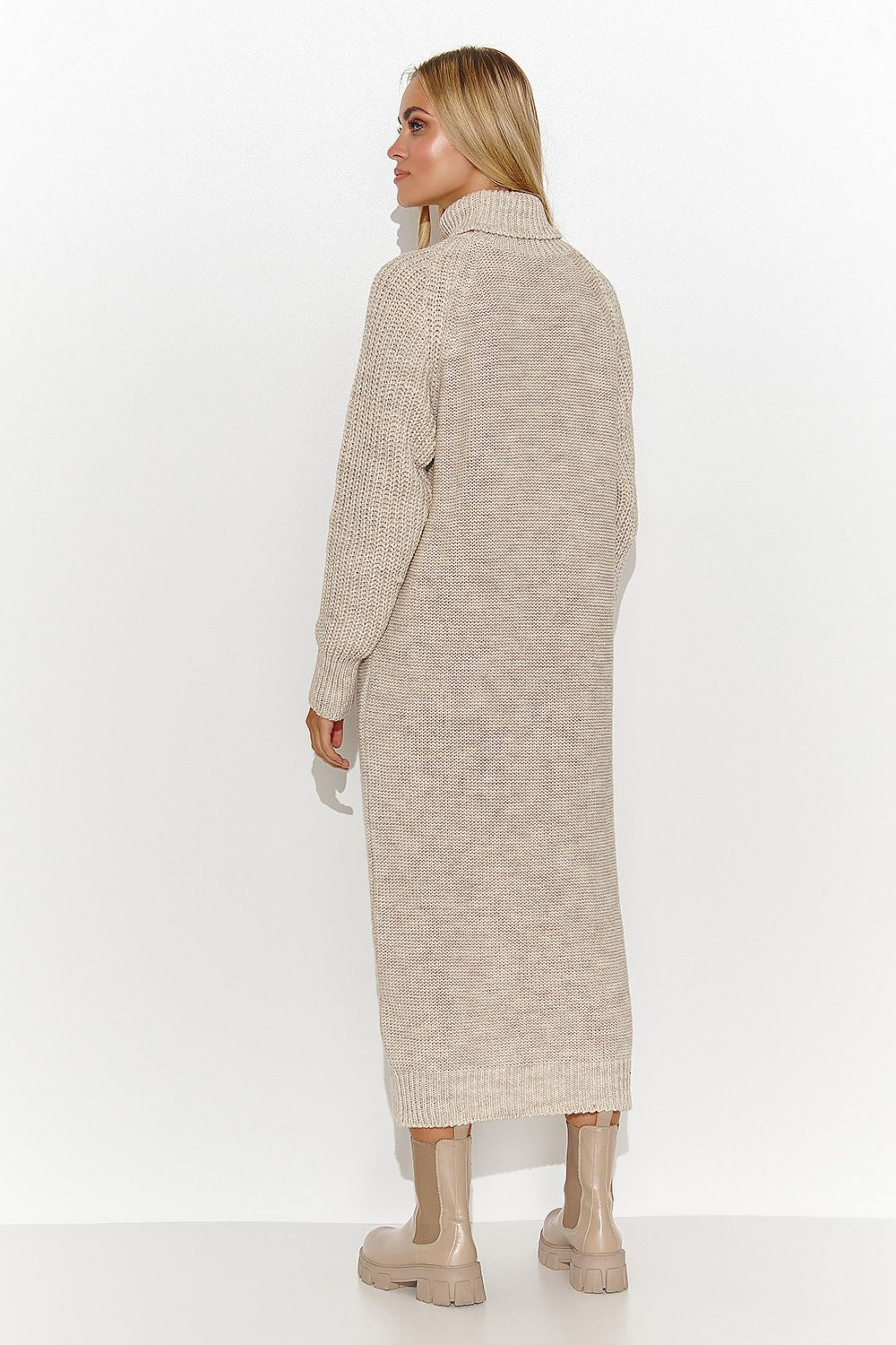 Day dress model 185221 Makadamia
