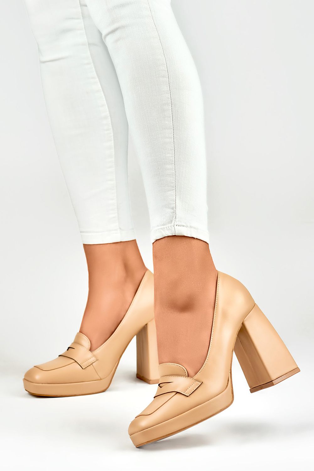 High-heeled pumps model 185398 PRIMO