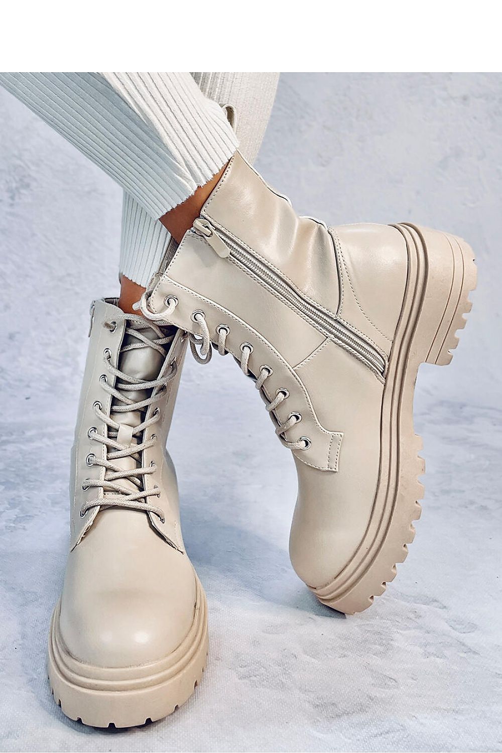 Bottes model 185870 Inello