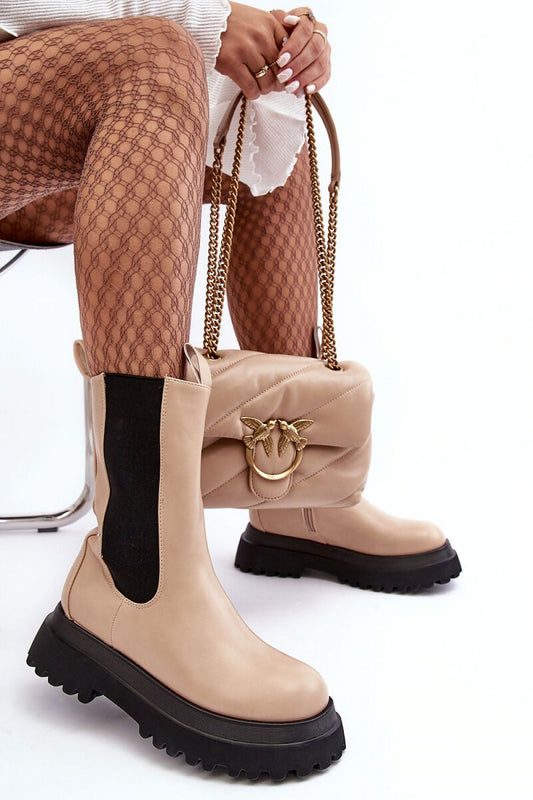 Boots model 186021 Step in style