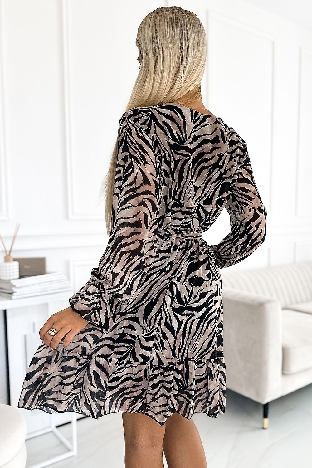 Robe de jour model 186762 Numoco