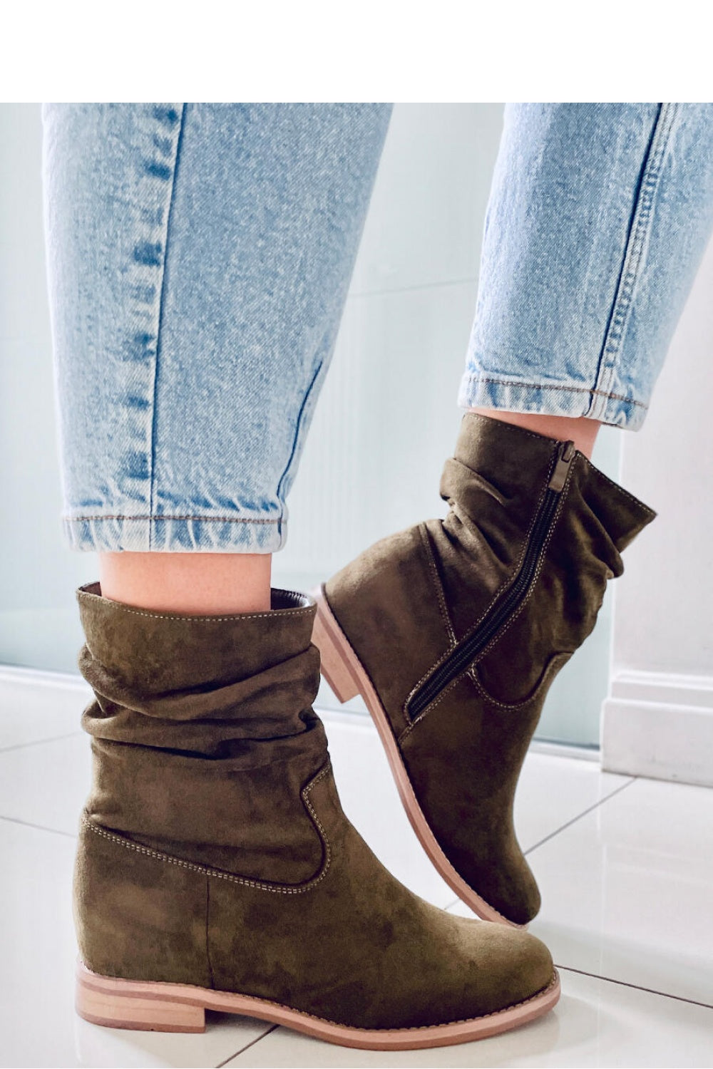 Bottes cothurnes model 174064 Inello-2