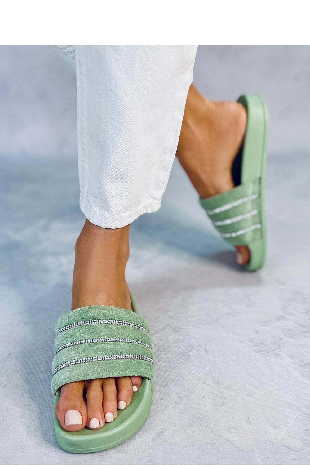 Clacquettes model 177637 Inello-3