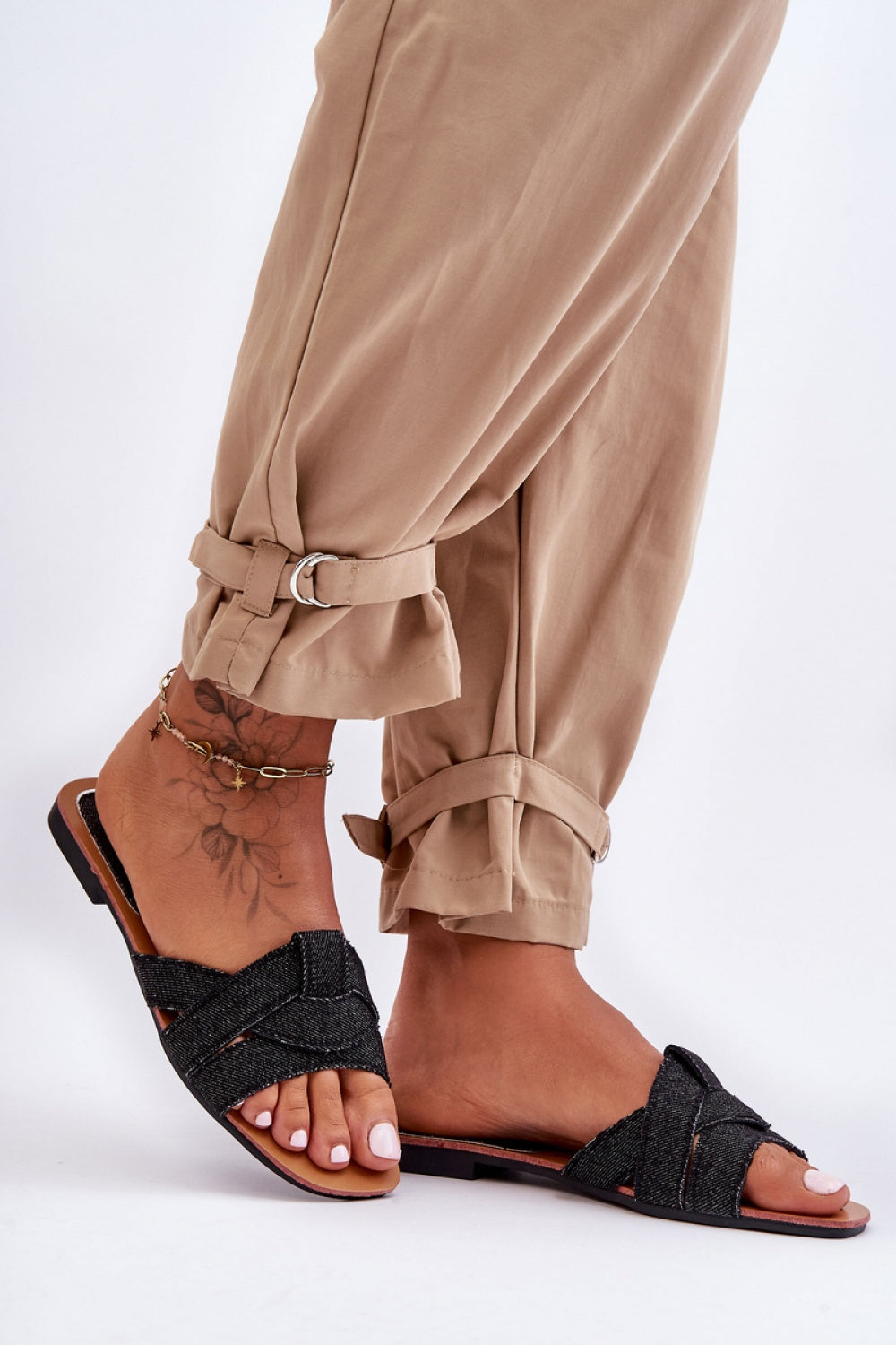 Clacquettes model 183492 Step in style-1