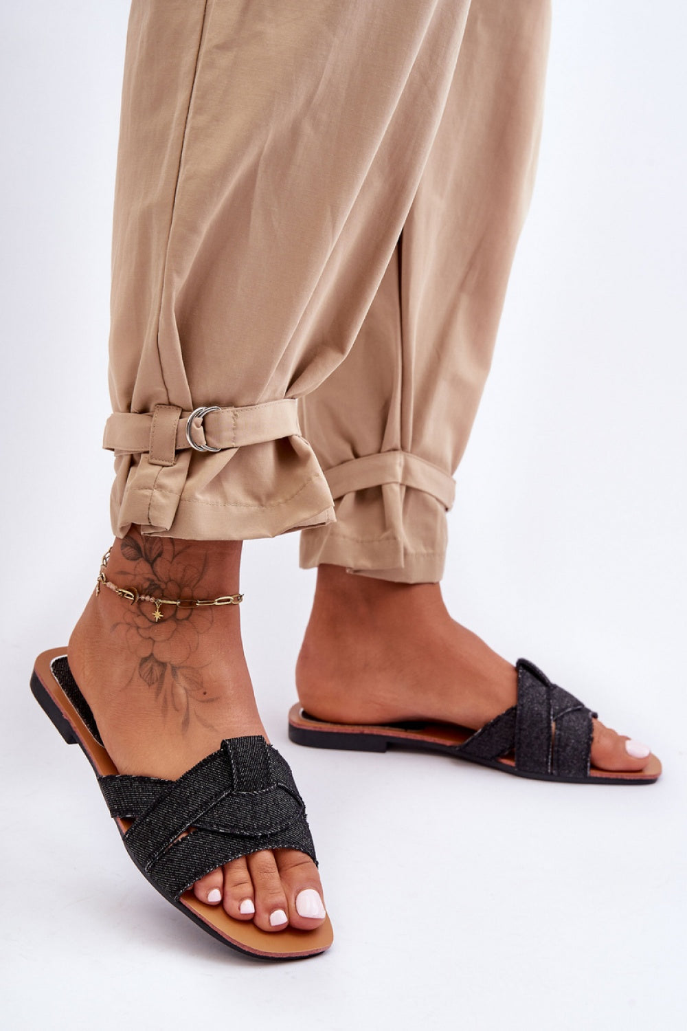 Clacquettes model 183492 Step in style-2